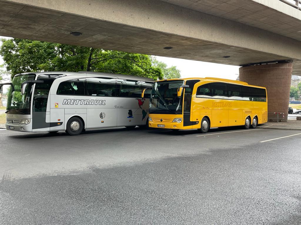 cikk_0_2_busz_együtt.jpg