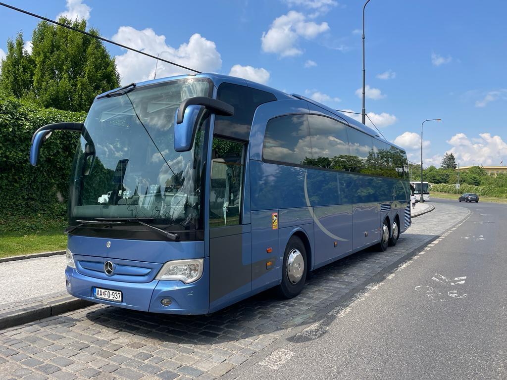 cikk_0_kék_busz.jpg