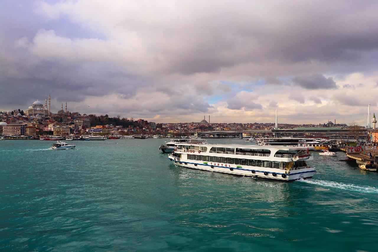 Isztambul virágok között és a Herceg-szigetek felfedezése