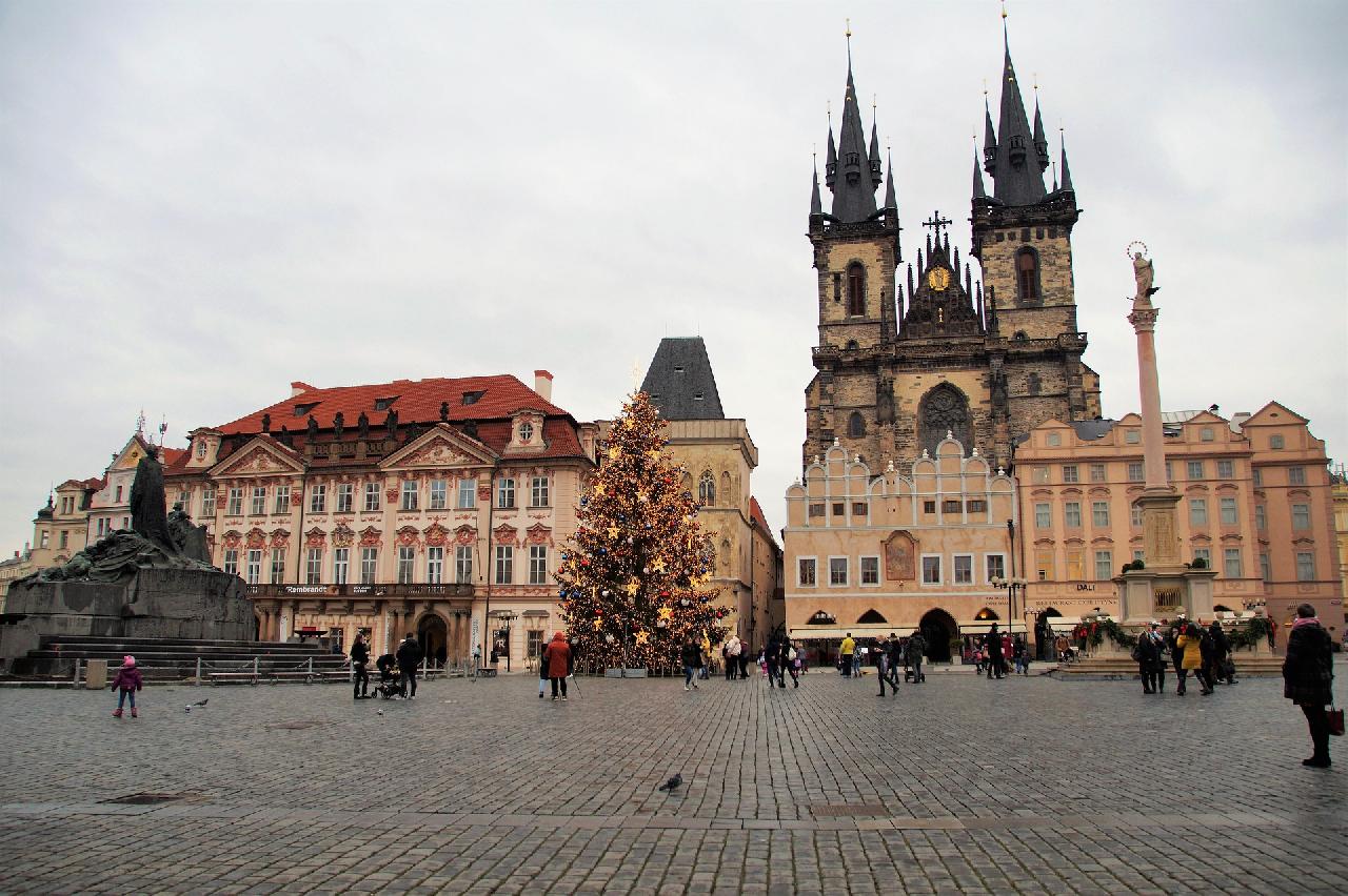 Prága, Karlovy Vary, Brno adventi fényei