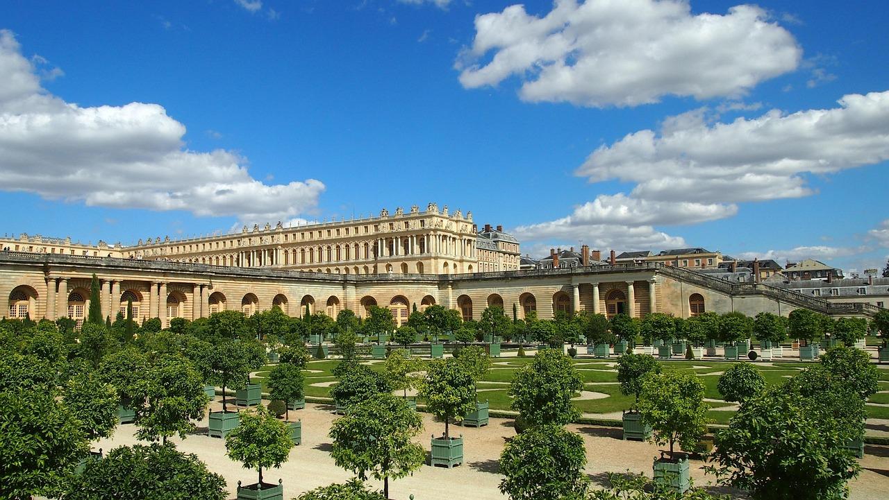 Párizs, Versailles és a Loire-völgye