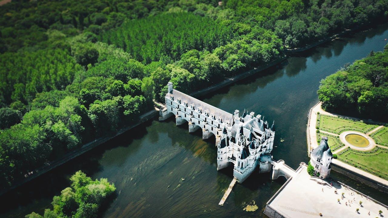 Párizs, Versailles és a Loire-völgye