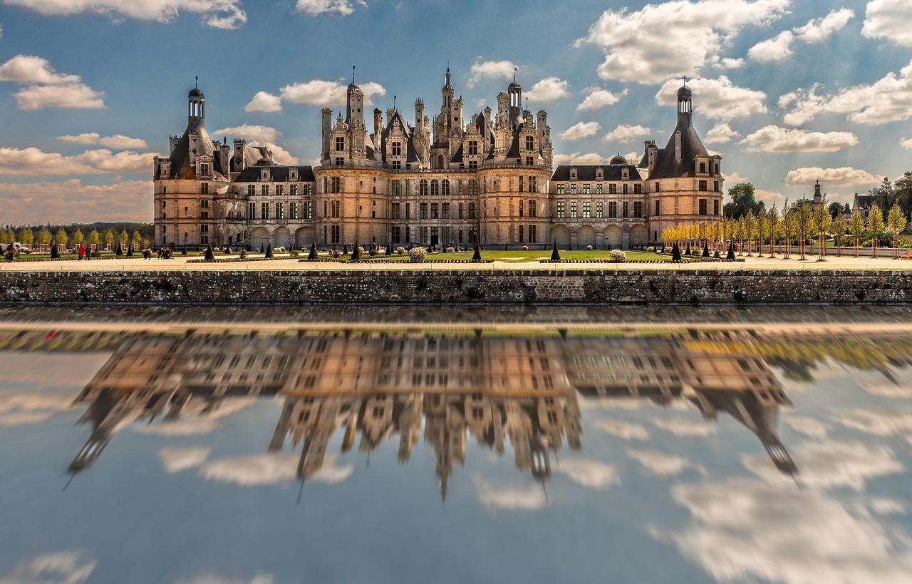 Párizs, Versailles és a Loire-völgye